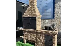 Grill betonowy z wędzarnią – trwałe rozwiązanie dla miłośników grillowania