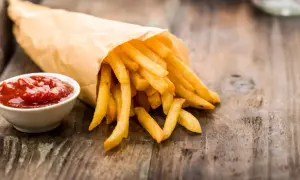 Czy frytki z piekarnika są lekkostrawne? Sprawdź zdrowe sposoby na ich przygotowanie