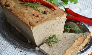 Pasztet drobiowy w puszce - najlepsze marki, skład i porady na co dzień