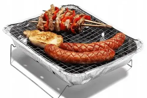 Grill jednorazowy Castorama - idealne rozwiązanie na kemping i piknik