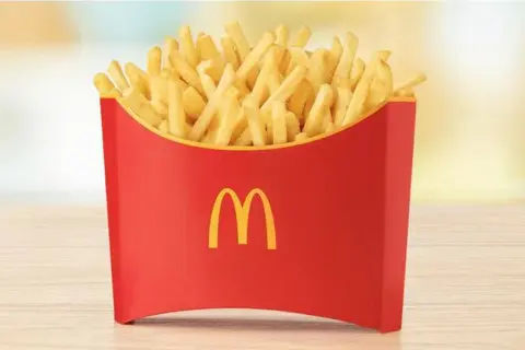 Średnie frytki McDonald's ile gram? Odkryj zaskakującą wagę!