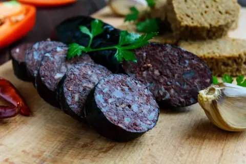 Jakie przyprawy do kaszanki sprawią, że będzie smakować lepiej?