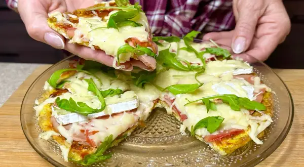 Szybka pizza na patelni - prosty przepis na pyszną kolację