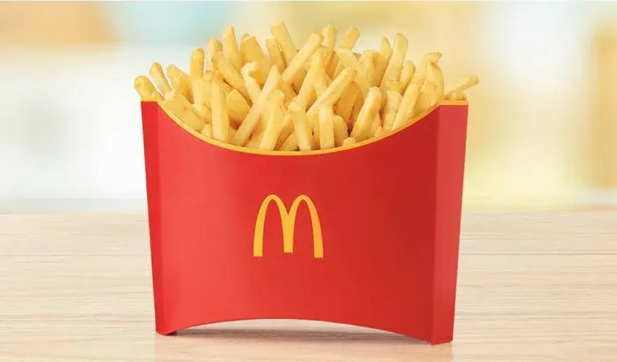 Średnie frytki McDonald's ile gram? Odkryj zaskakującą wagę!