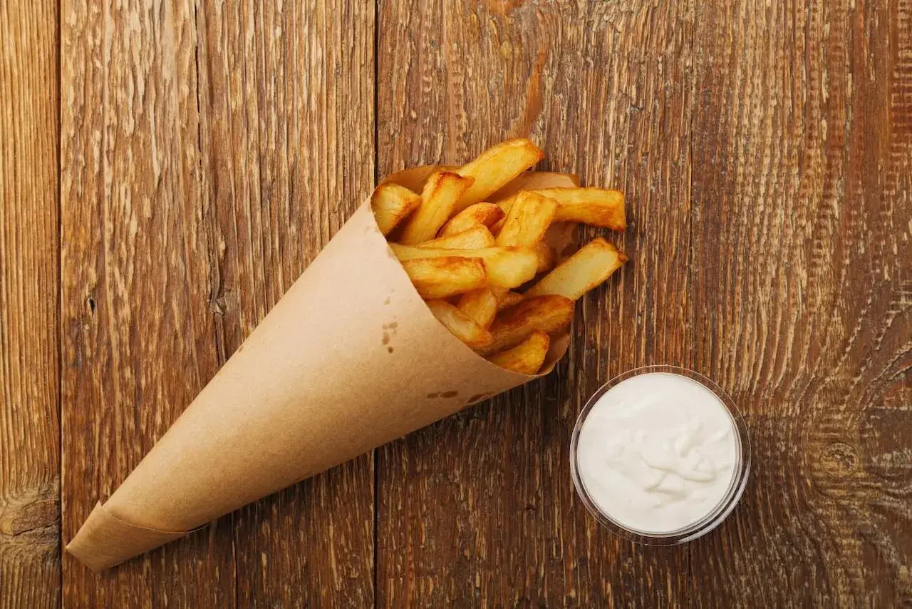 Frytki belgijskie co to? Odkryj ich smak, historię i przygotowanie